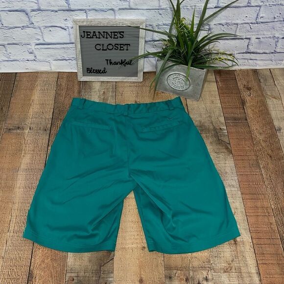 Mens Nike Dri-Fit Standard Fit Golf Shorts Green - Picture 11 of 11